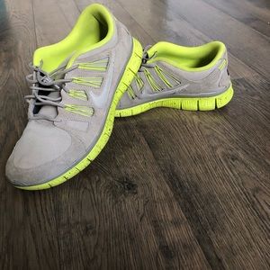 Men’s Nike NSW Free Shoe Size 12